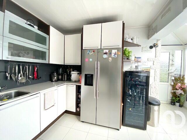 Maison - 121 m² - 5 pièces