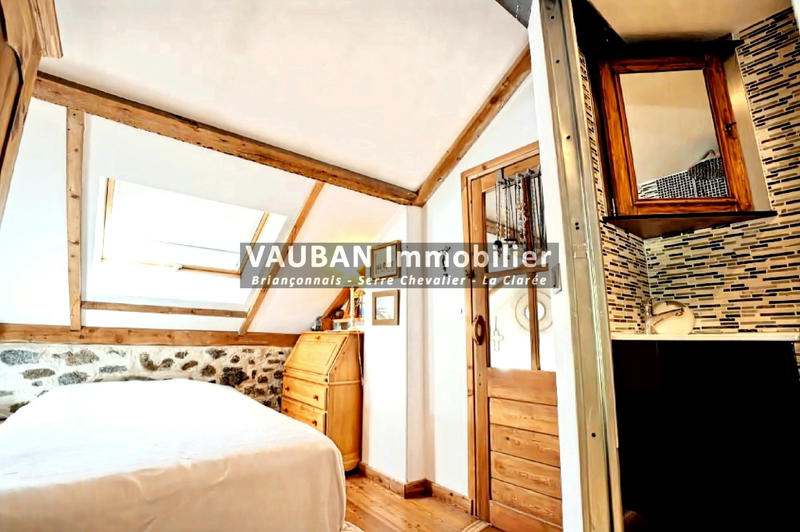 Appartement - 104 m² - 4 pièces