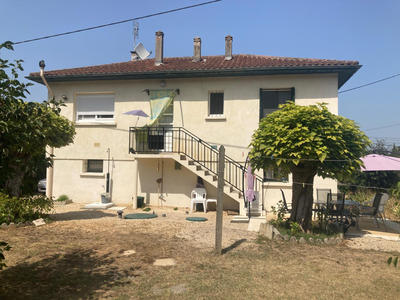 Maison - 75 m² - 5 pièces