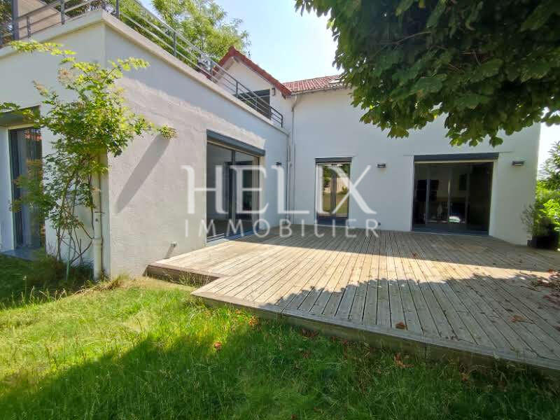 Maison - 165 m² - 7 pièces