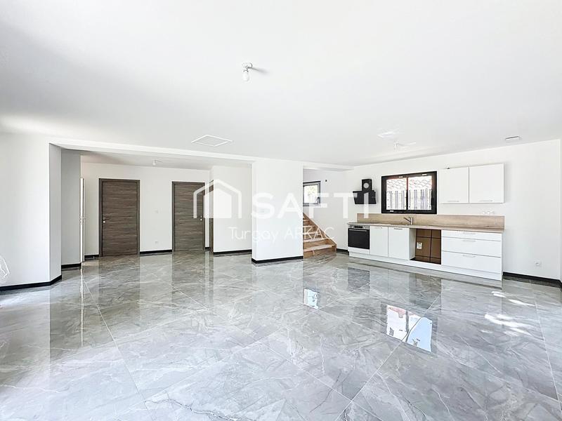 Maison - 109 m² - 4 pièces