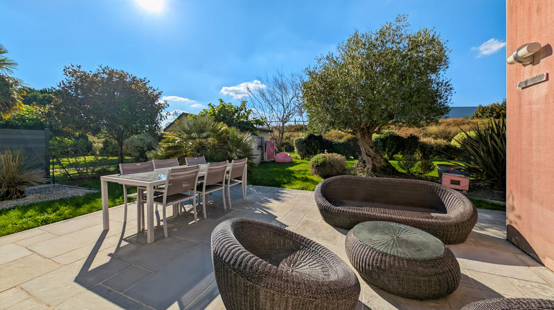 Maison - 208 m² - 7 pièces