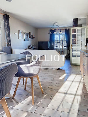 Maison - 174 m² - 5 pièces