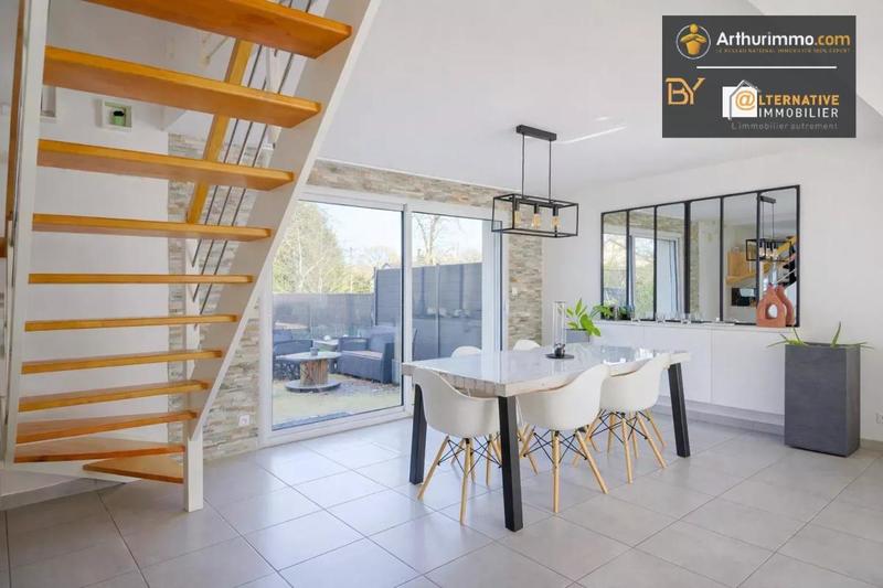 Maison - 121 m² - 6 pièces
