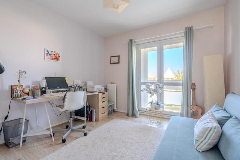 Appartement - 82 m² - 3 pièces