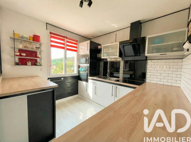 Maison - 98 m² - 5 pièces