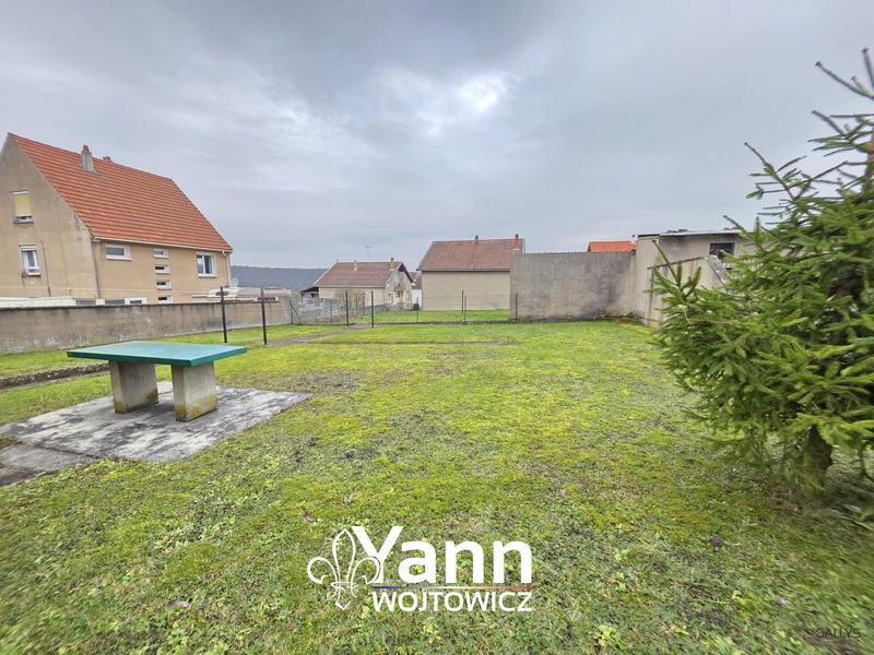 Maison - 96 m² - 5 pièces