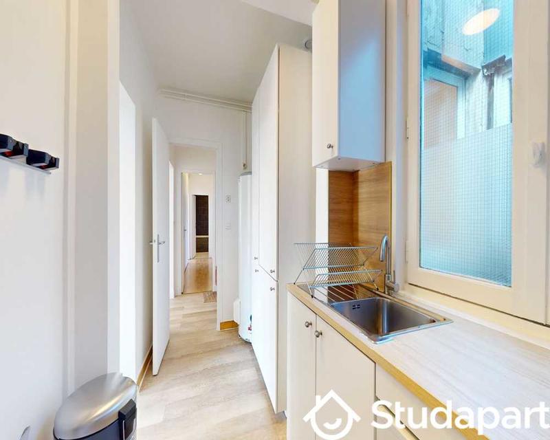 Chambre - 120 m² - 1 pièce