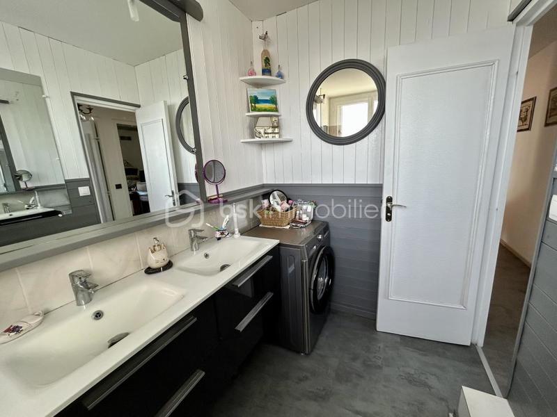 Appartement - 77 m² - 4 pièces