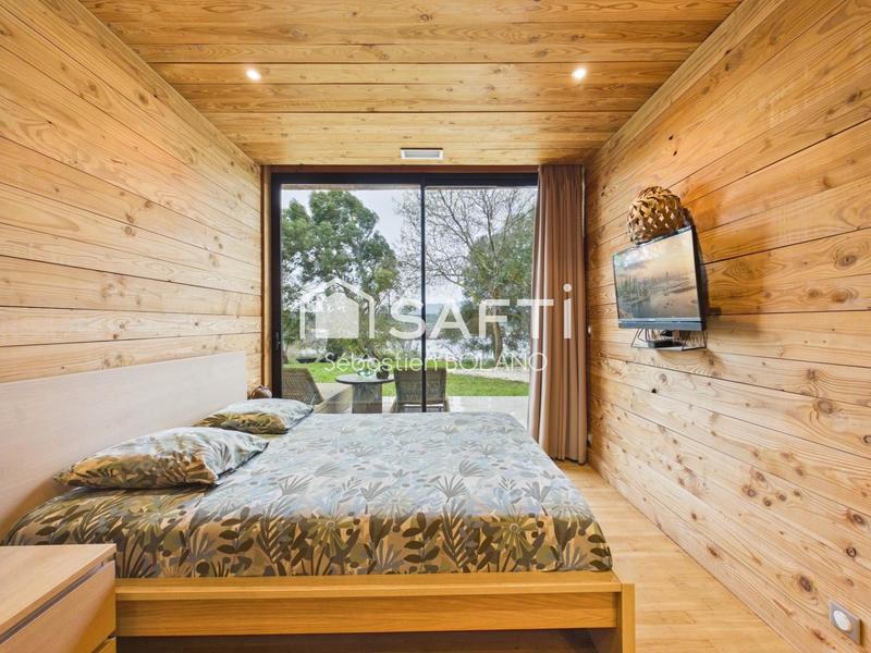 Maison - 231 m² - 5 pièces