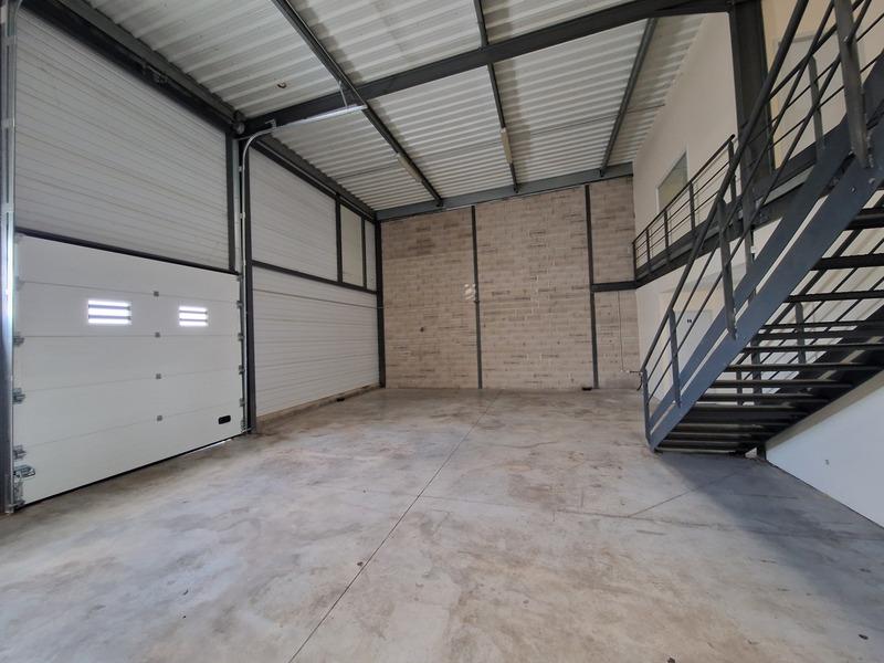 Bureau - 250 m² - 4 pièces