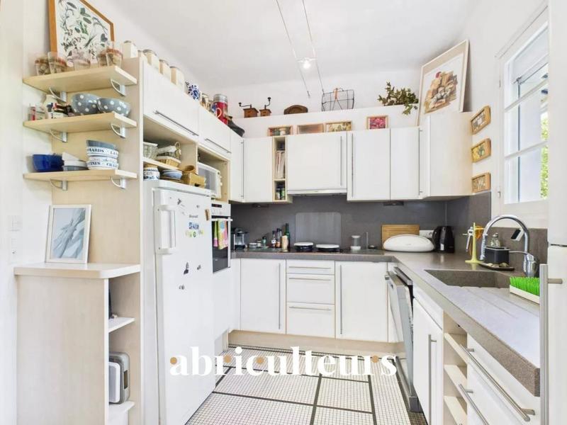 Villa - 174 m² - 10 pièces