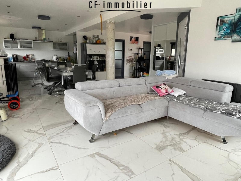 Maison - 137 m² - 5 pièces