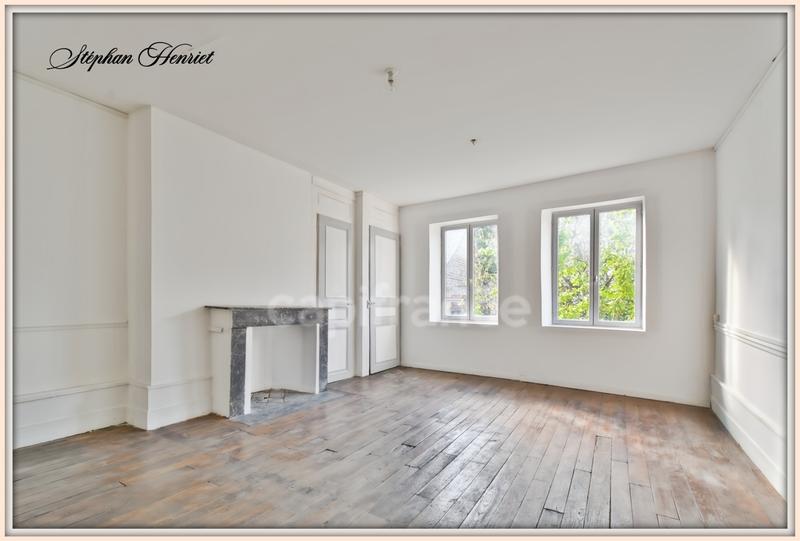 Maison - 311 m² - 11 pièces