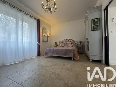 Maison - 468 m² - 14 pièces