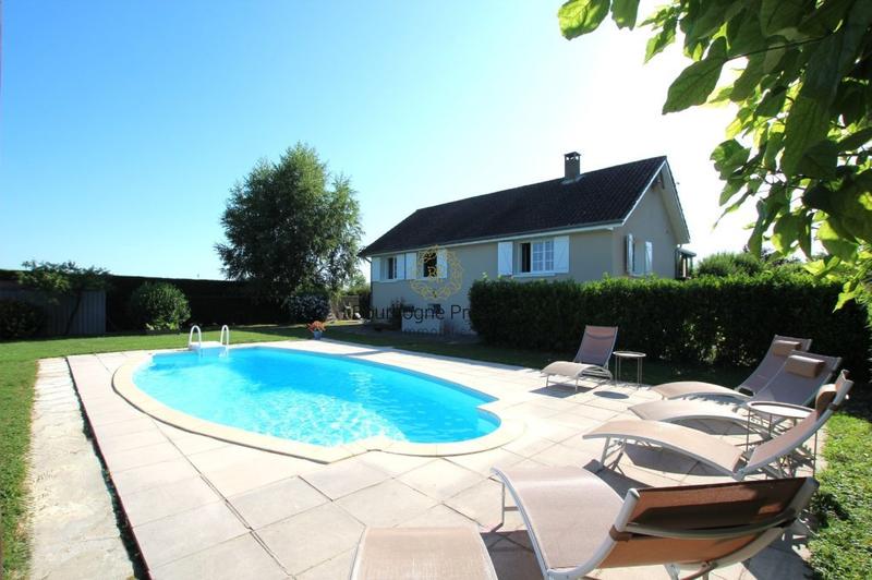 Maison traditionnelle - 178 m² - 7 pièces