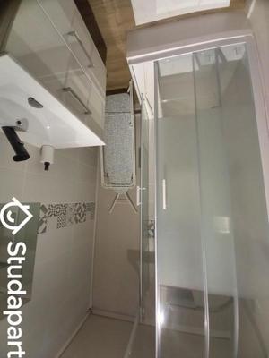 Chambre - 9 m² - 1 pièce