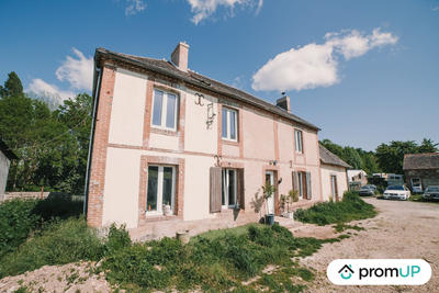 Maison ancienne - 250 m² - 4 pièces