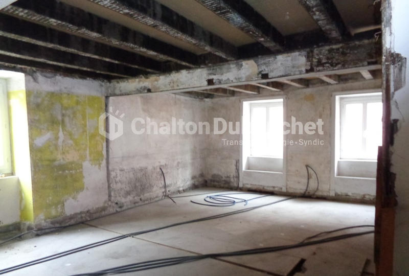 Immeuble - 179 m² - 6 pièces