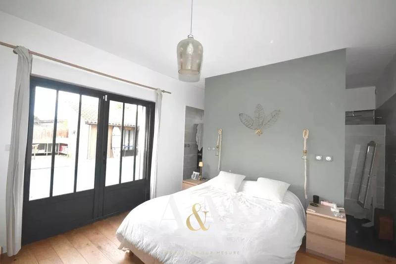 Maison - 180 m² - 7 pièces