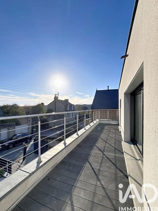 Maison de ville - 166 m² - 9 pièces