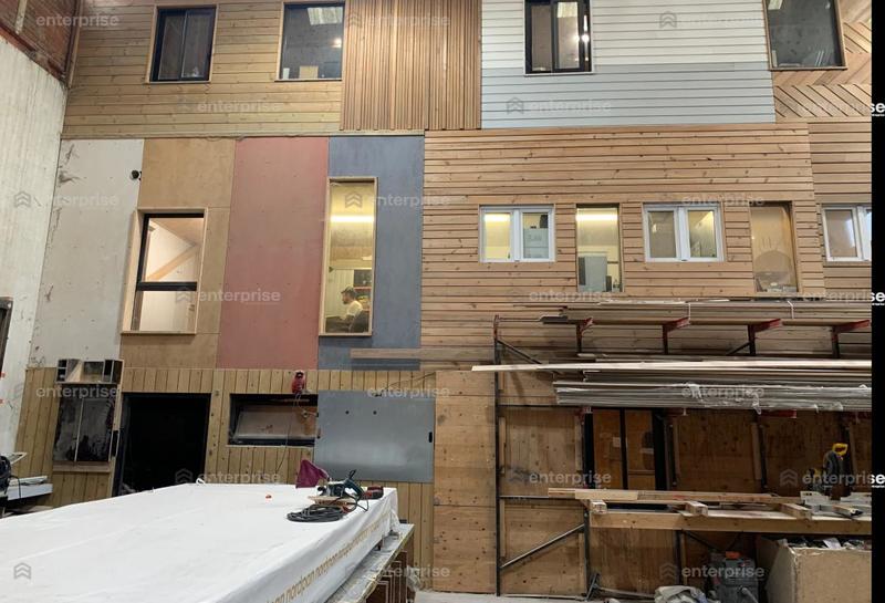 Local d'activité / Entrepôt - 1 300 m²