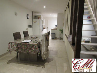 Maison traditionnelle - 140 m² - 6 pièces