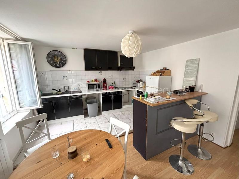 Immeuble - 198 m² - 6 pièces