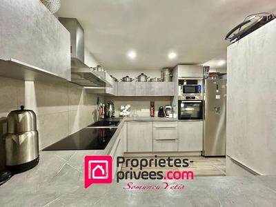 Appartement - 169 m² - 6 pièces