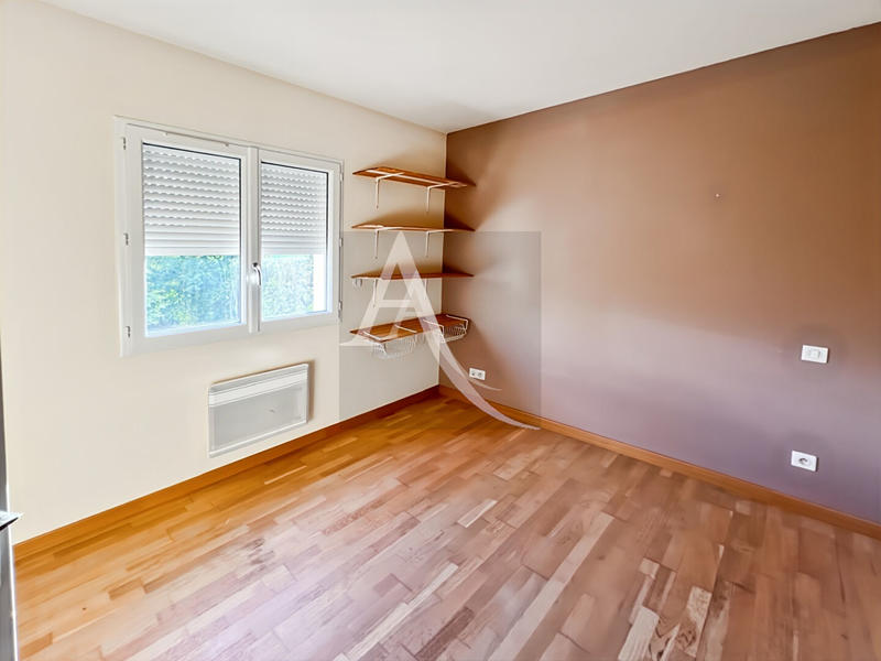 Maison - 104 m² - 5 pièces