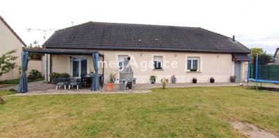 Maison - 105 m² - 5 pièces