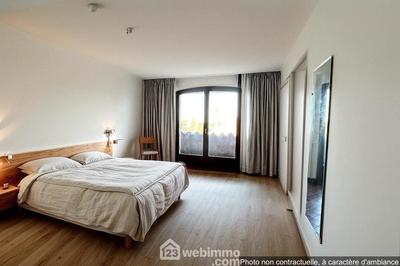 Villa - 259 m² - 7 pièces