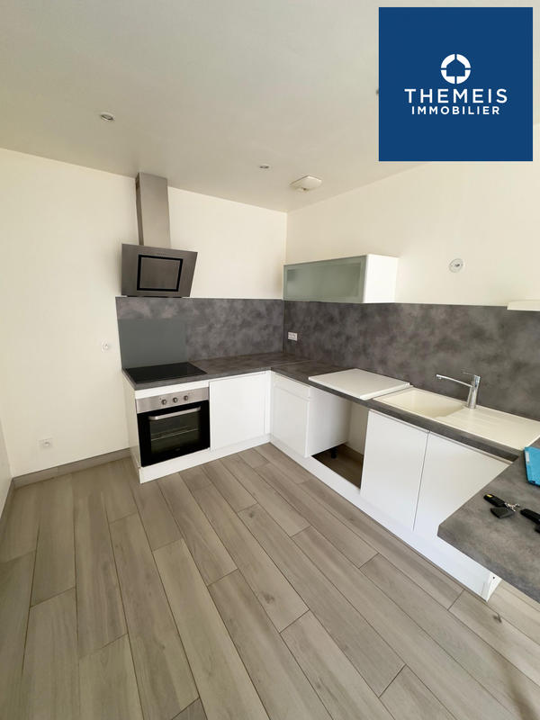 Maison - 81 m² - 5 pièces