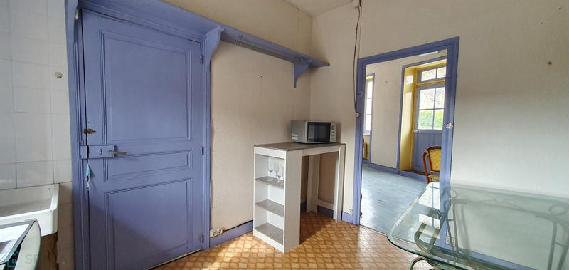 Maison - 250 m² - 8 pièces