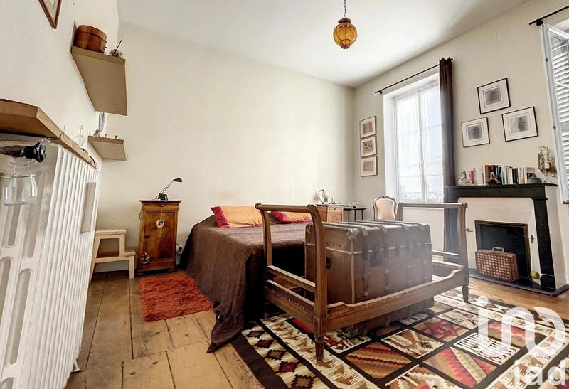 Maison - 200 m² - 8 pièces