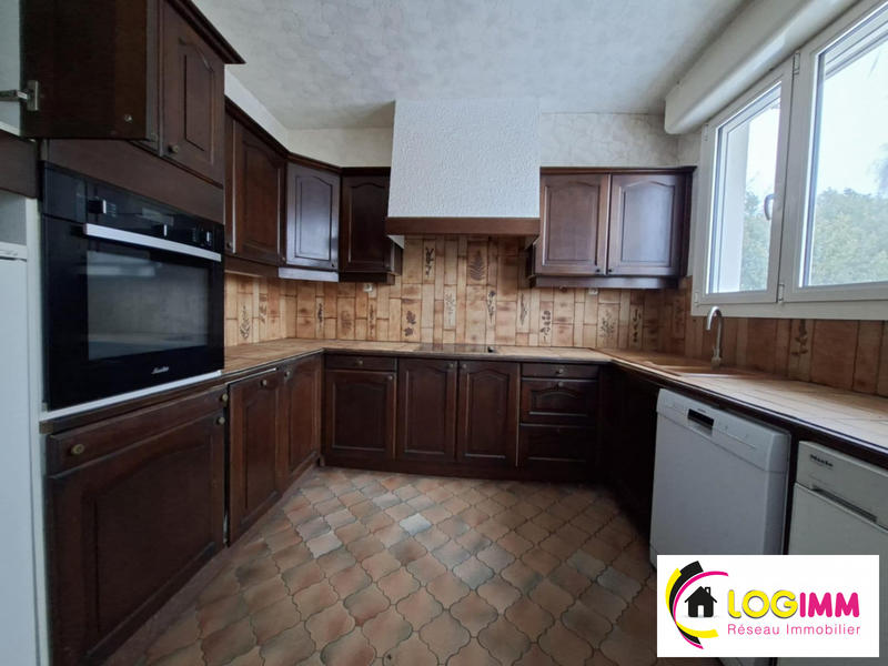 Maison - 188 m² - 9 pièces