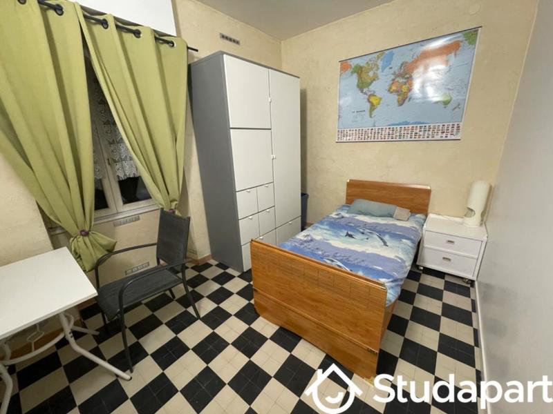 Chambre - 10 m² - 1 pièce