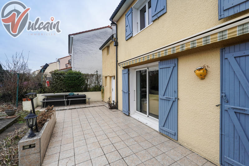 Maison - 104 m² - 5 pièces