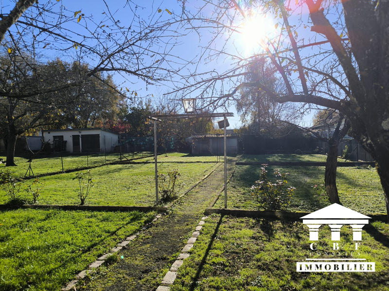 Maison - 95 m² - 5 pièces