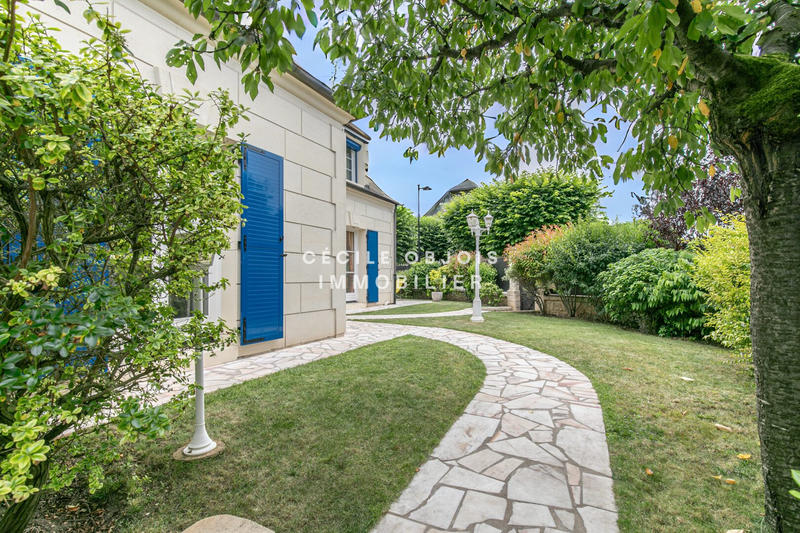Maison ancienne - 171 m² - 6 pièces