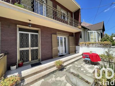 Maison de maîtres - 151 m² - 7 pièces