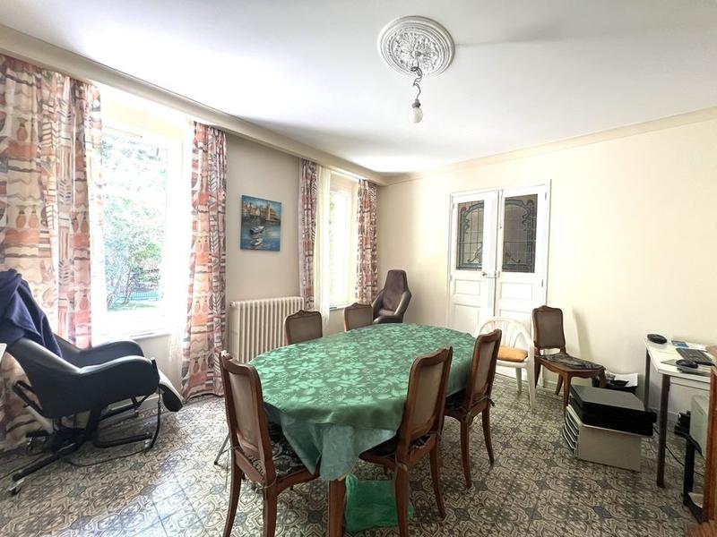 Maison - 178 m² - 7 pièces