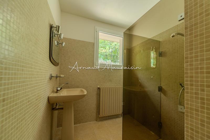 Villa - 300 m² - 7 pièces