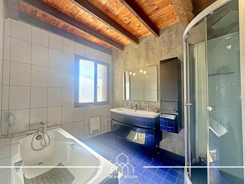 Maison - 194 m² - 5 pièces