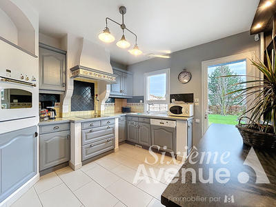 Maison - 143 m² - 6 pièces