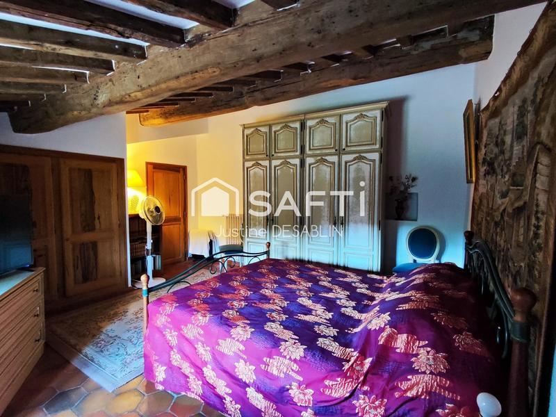 Maison - 137 m² - 5 pièces