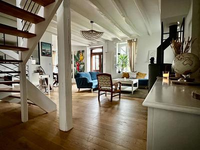 Maison - 170 m² - 7 pièces