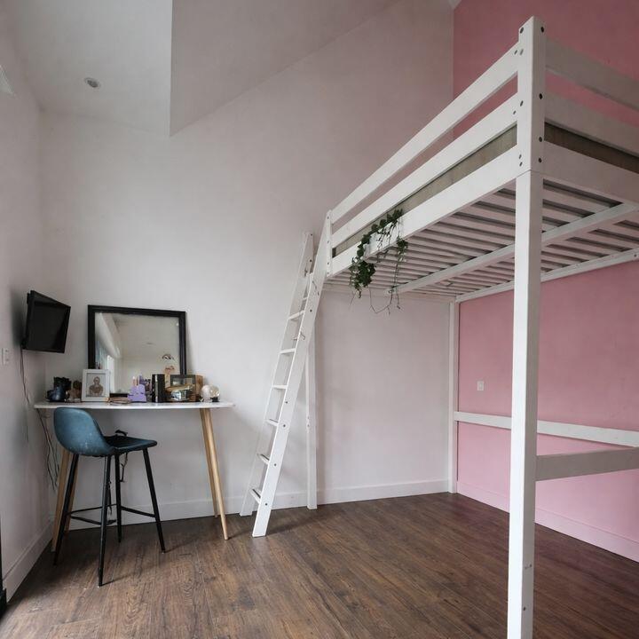 Demeure - 271 m² - 5 pièces