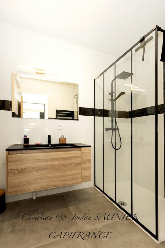 Propriété - 391 m² - 10 pièces