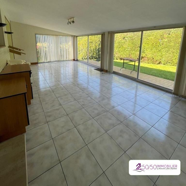 Maison - 170 m² - 7 pièces